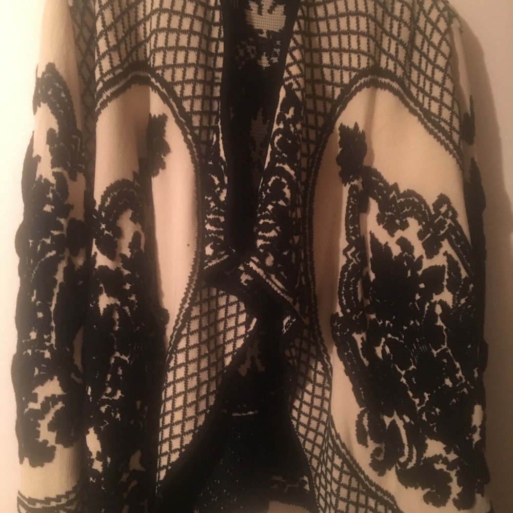 Cardigan, black&cream waterfall opening